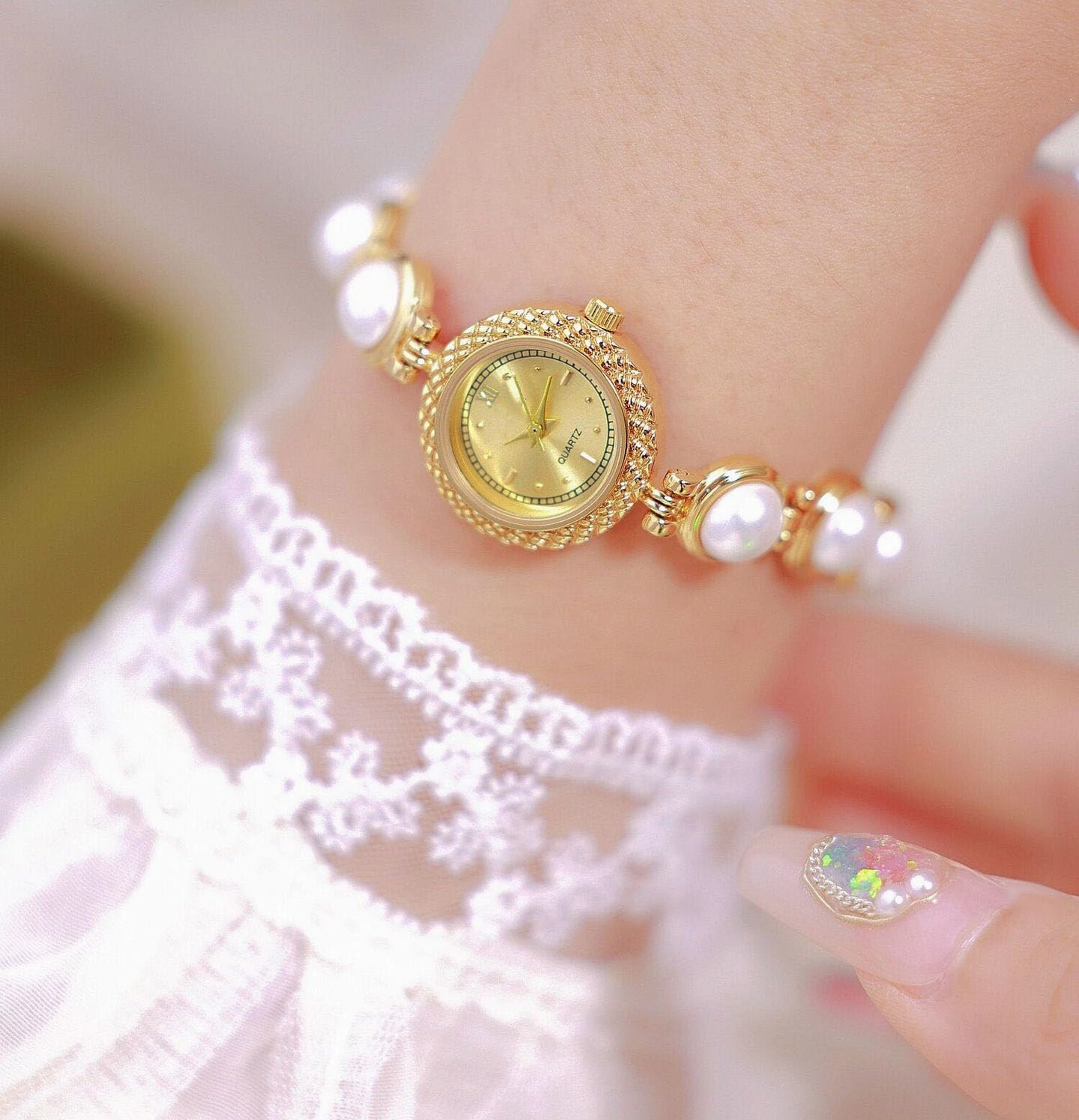 ADSBIAOYE Elegant Women Pearl Bracelet Watches Fashion Dress Quartz Watch Ladies Gift Watches