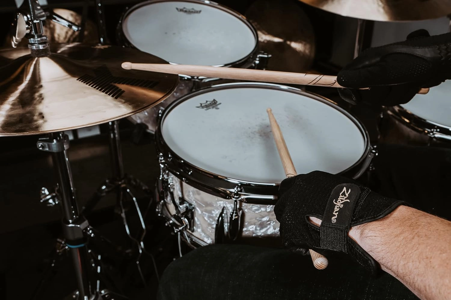 Avedis Zildjian Company Touchscreen Drummers' Gloves - Medium