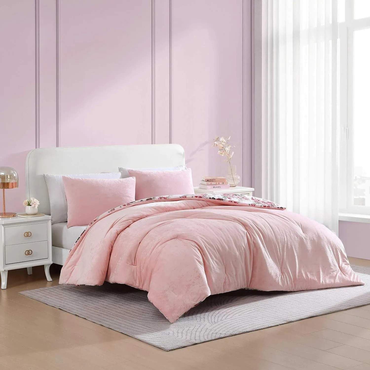 Betsey Johnson - Comforter Set, Luxuriously Soft Bedding with Matching Shams, Chic Bedding Set, Oeko-Tex Certified (Velvet Solid Pink, Full/Queen)