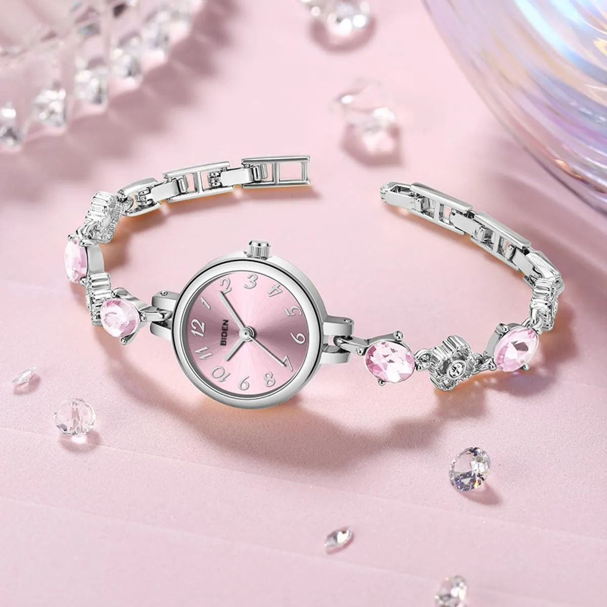 CARLIEN Women's Gold Watches with Vintage Stainless Steel Bracelet Elegant Round Dial Quartz Watch for Women Gift for Her