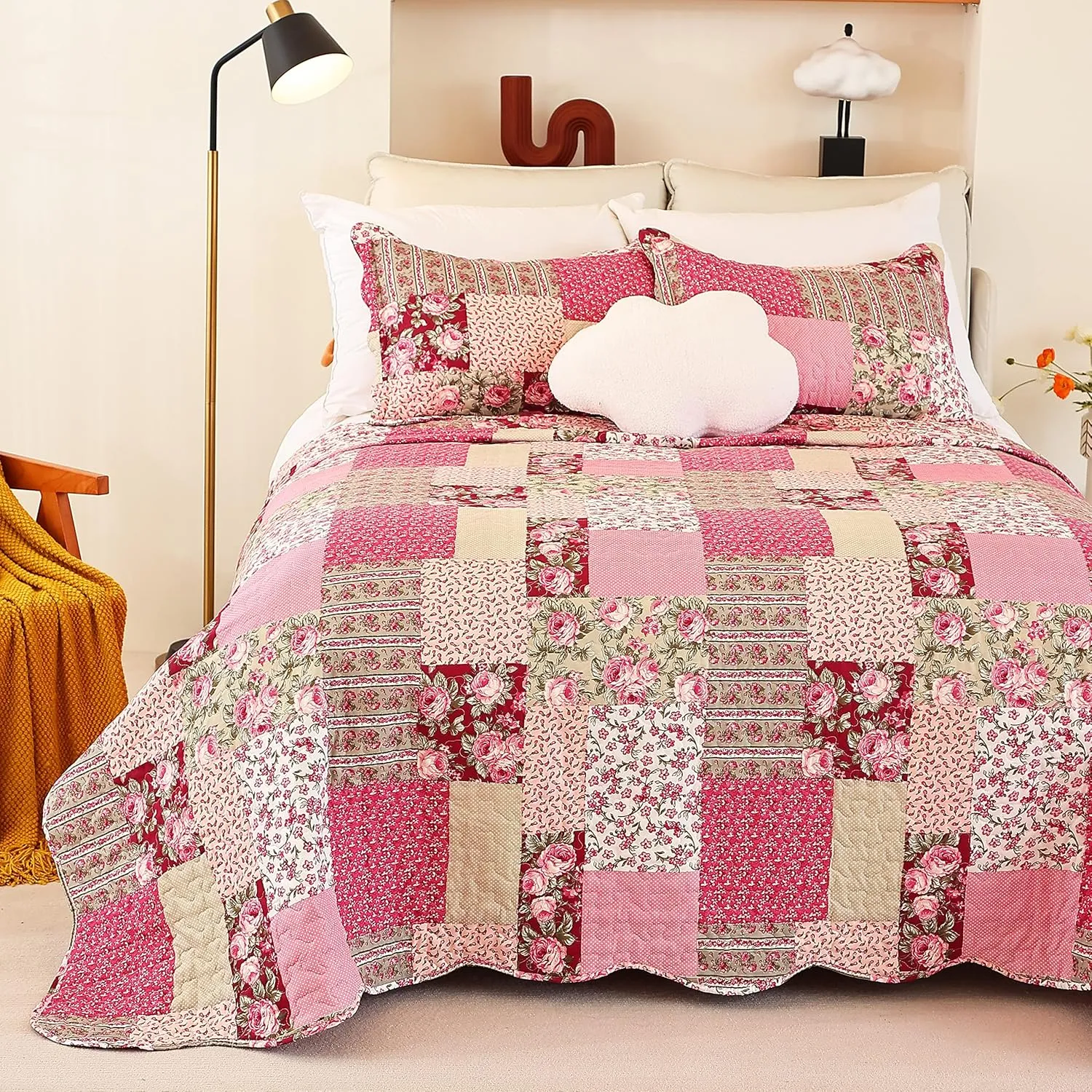 Cmfshape Summer Floral King Quilted Bedspread,Romantic Pink Quilt Set,Reversible Stitched Bedding Cover All Season,Soft Lightweight Coverlet with Pillow Cases (Hot Pink&Rose, King102 x90)