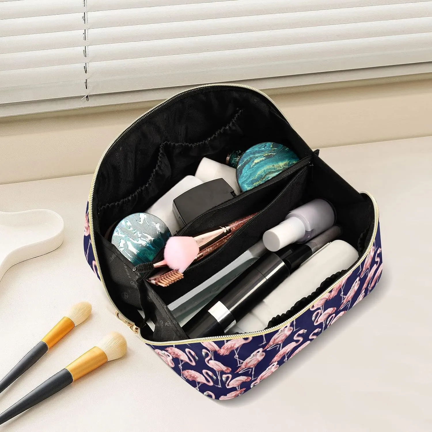 Cute Pink Flamingo Large Capacity Cosmetic Bag Travel Makeup Bags with Large Opening and Handle Twill Cosmetic Organizer for Women