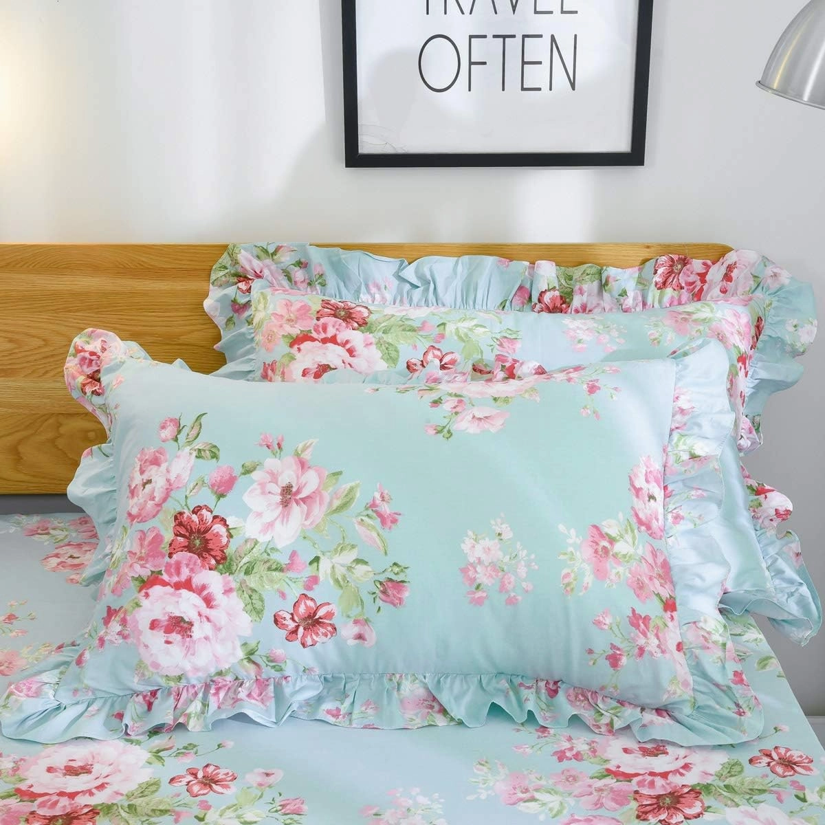FADFAY Farmhouse Shabby Pink Floral Chic Bedding Set Rose Floral Bedskirt Set 100% Cotton Exquisite Craft Ultra Soft 4-Piece King Size
