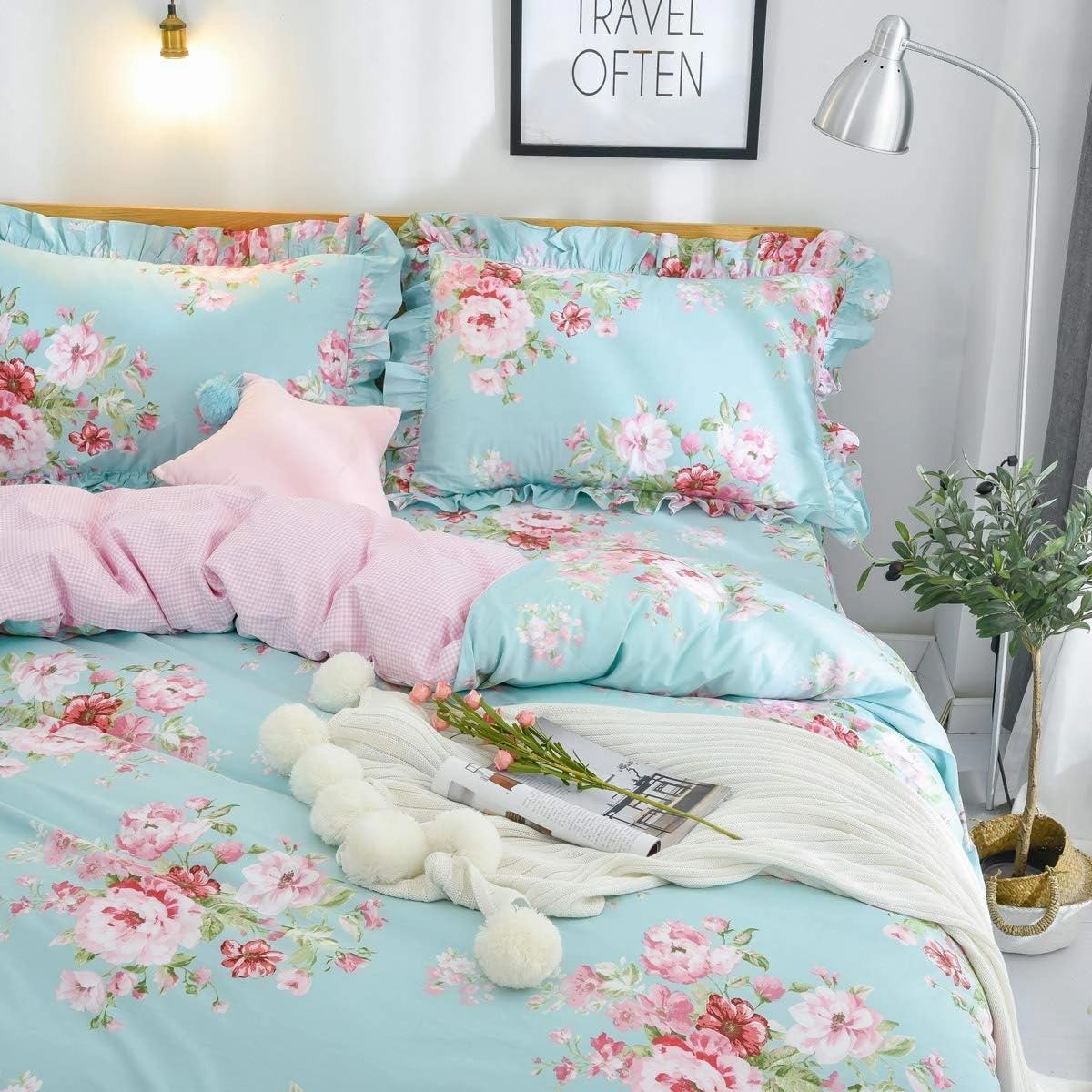 FADFAY Farmhouse Shabby Pink Floral Chic Bedding Set Rose Floral Bedskirt Set 100% Cotton Exquisite Craft Ultra Soft 4-Piece King Size