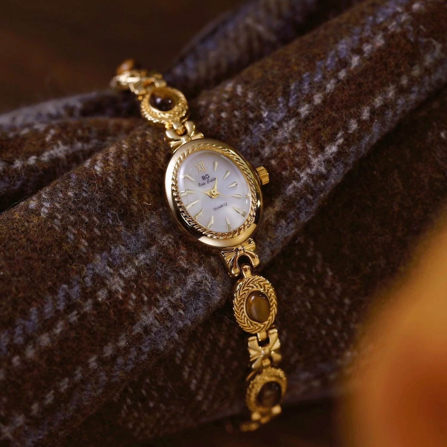 FANMIS Gold Tone Watches for Women with Small Vintage Bracelet Elegant Jade Oval Dial Dress Watch Fashion Quartz Wrist Watch Waterproof Watch