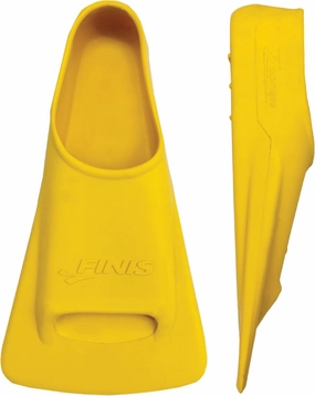 FINIS Zoomers Gold Swim Training Fins - Short Blade Design for Speed & Conditioning - Soft Natural Rubber Fit