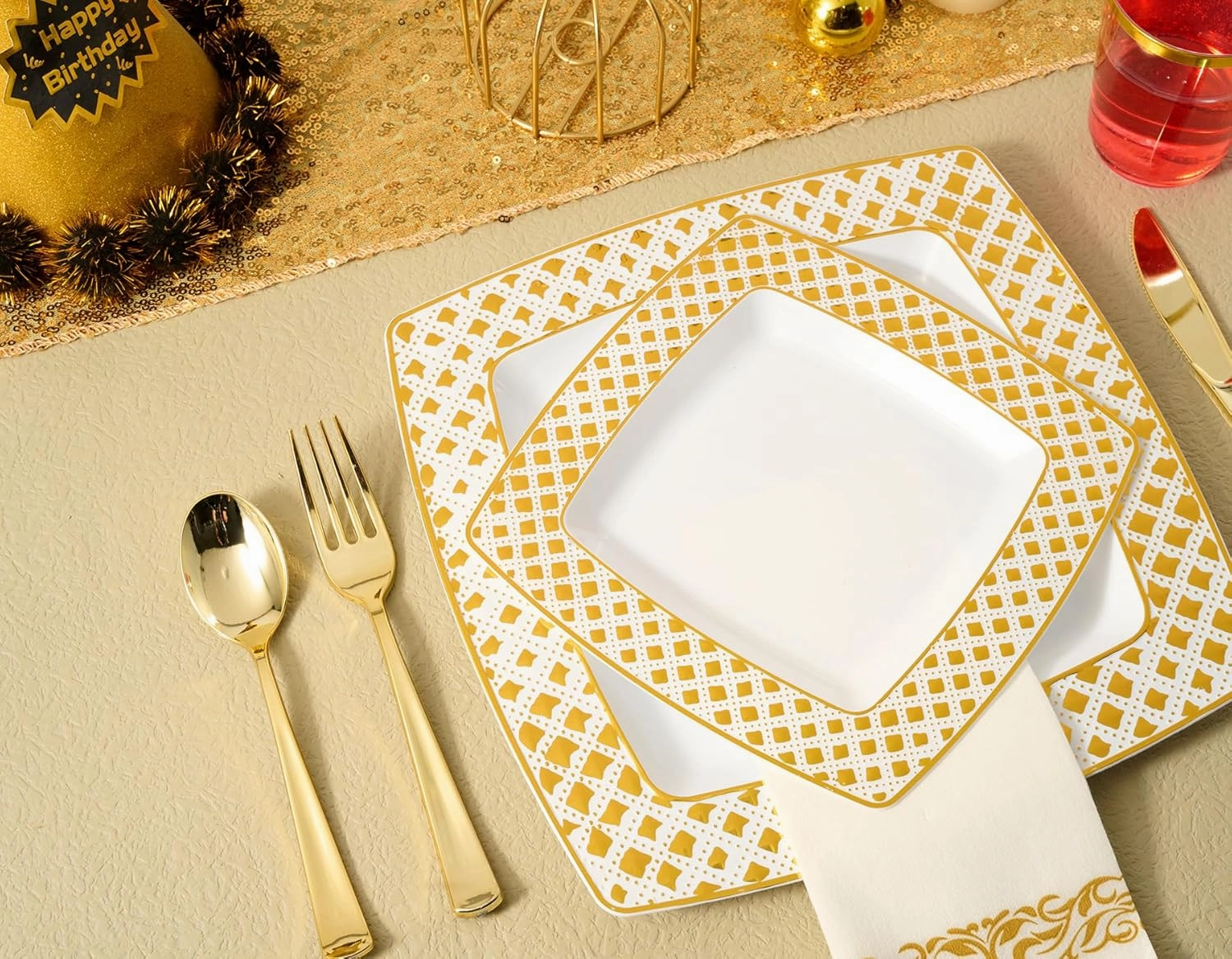 FOCUSLINE 175 Ct Gold Dinnerware Set for 25 Guests - Square Plastic Plates with Diamond Rim, Including 25 Disposable Dinner & Dessert Plates, Napkins, Cups, Cutlery