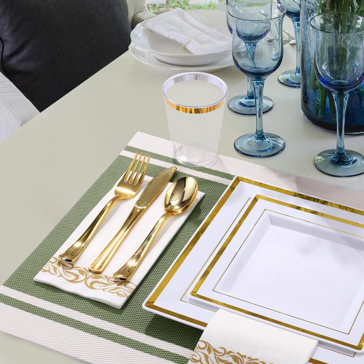 FOCUSLINE 175 Ct Gold Dinnerware Set for 25 Guests - Square Plastic Plates with Gold Rim, Includes 25 Disposable Dinner & Dessert Plates, Napkins, Cups, Cutlery Set for Wedding Parties