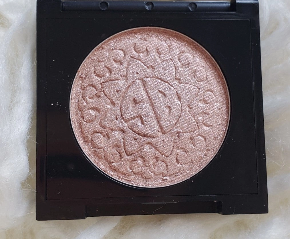 Gossip Girl Collection - Sunshine Barbie Pressed Highlighter