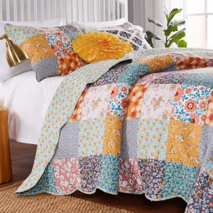 Greenland Home Carlie Modern Floral Reversible Quilt Set, 3-Piece Full/Queen, Calico Patches