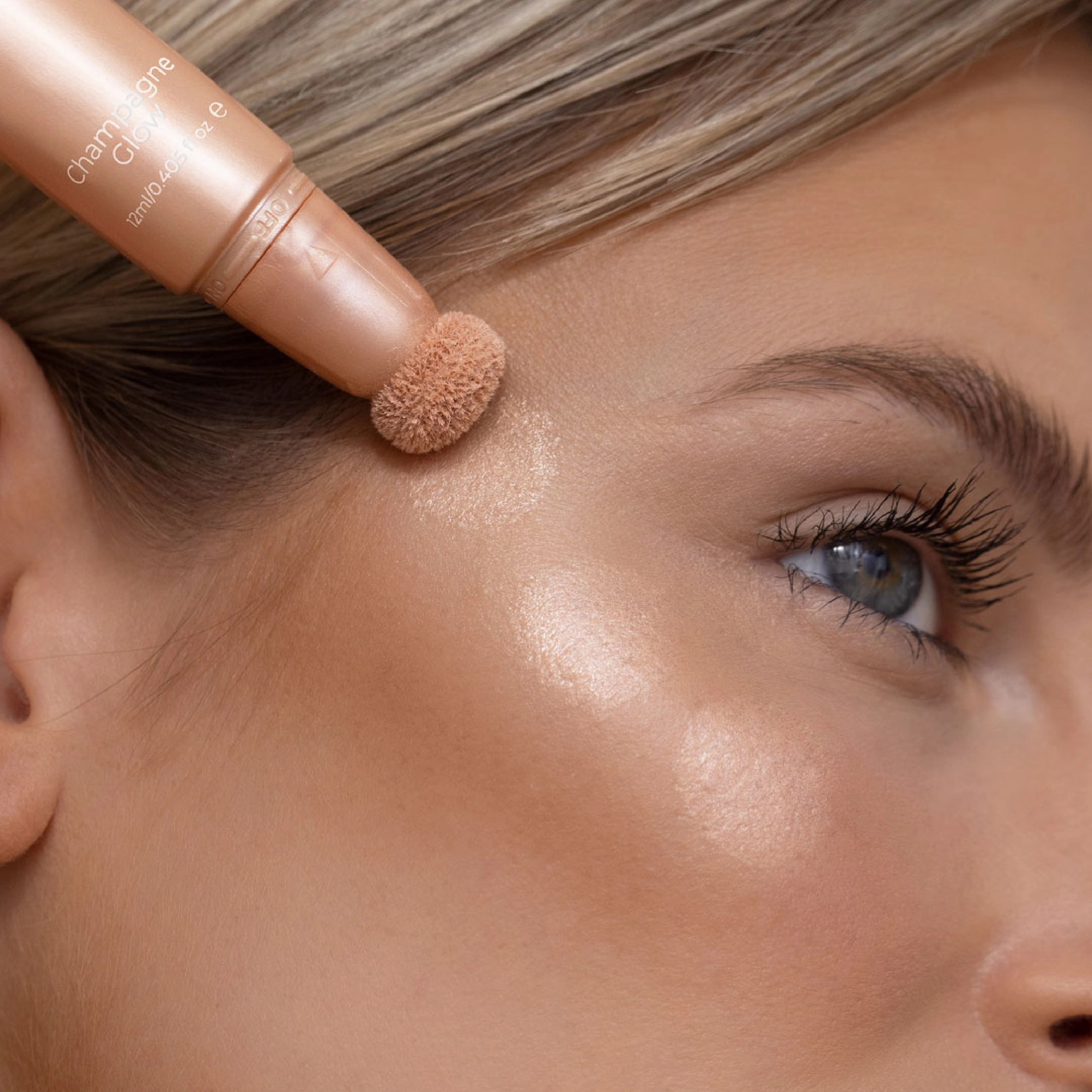 Highlight & Glow Beauty Wand
