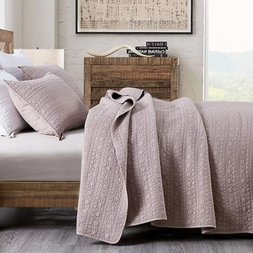 HORIMOTE HOME Quilt Set Twin Size Cameo Rose, Classic Geometric Spots Stitched Pattern, Stone-Washed Microfiber Chic Rustic Look, Ultra Soft Lightweight Quilted Bedspread for All Season, 2 Pieces