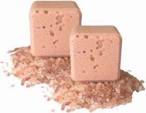 IPPINKA Onsen Saru Pink Salt Magnesium Bath Fizz Cubes - Japanese Matsu Pine, Cedarwood, Snow - Set of Two 4.8 oz Fizz Cubes