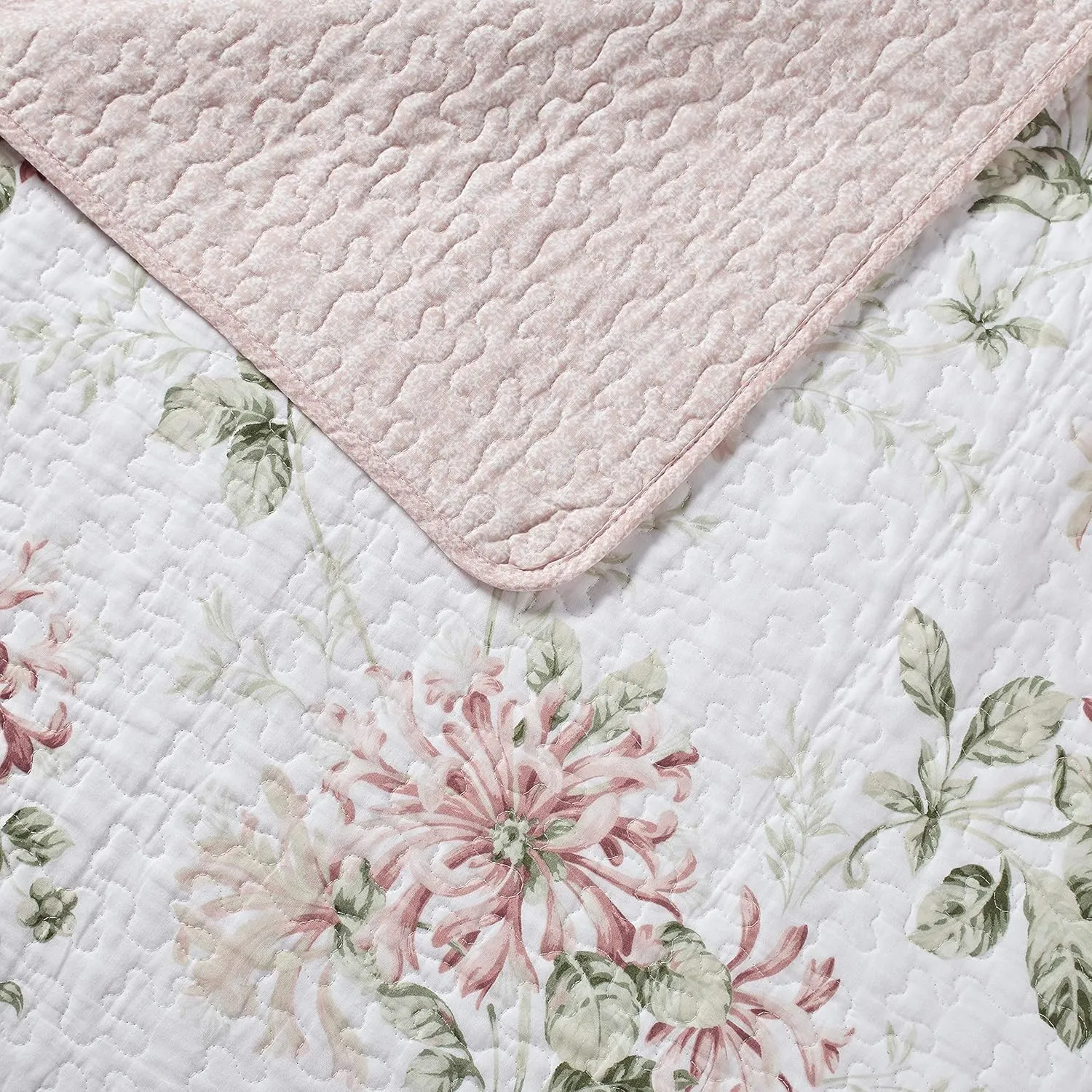 Laura Ashley - King Quilt Set, Cotton Reversible Bedding with Matching Shams, Home Decor Ideal for All Seasons (Honeysuckle Pink, King)