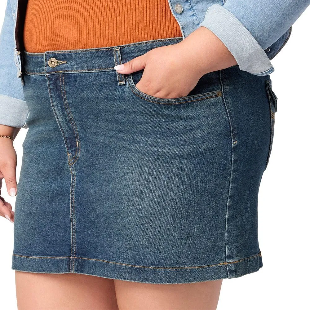 Levi Strauss Signature Gold Women's True Skirt (Available in Plus)