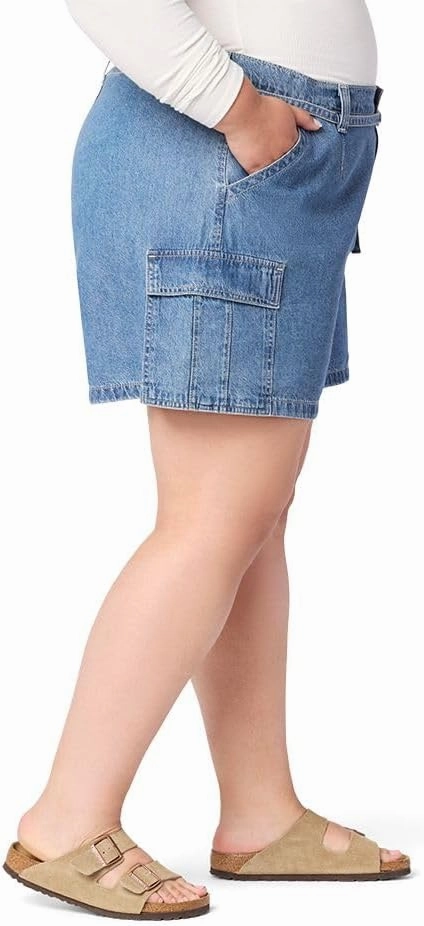 Levi Strauss Signature Gold Women's Belted Cargo Shorts (Available in Plus)