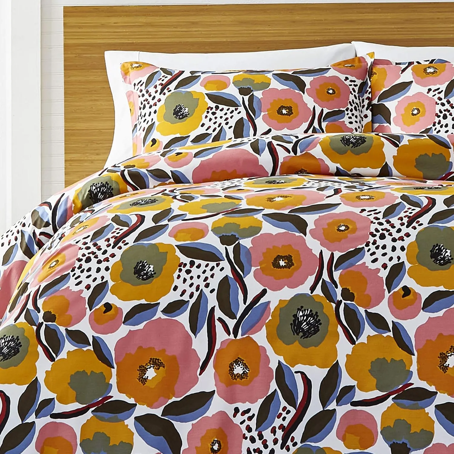 MARIMEKKO - Queen Duvet Cover Set, Cotton Percale Bedding with Matching Shams & Button Closure, All Season Home Decor (Rosarium Pink, Queen)