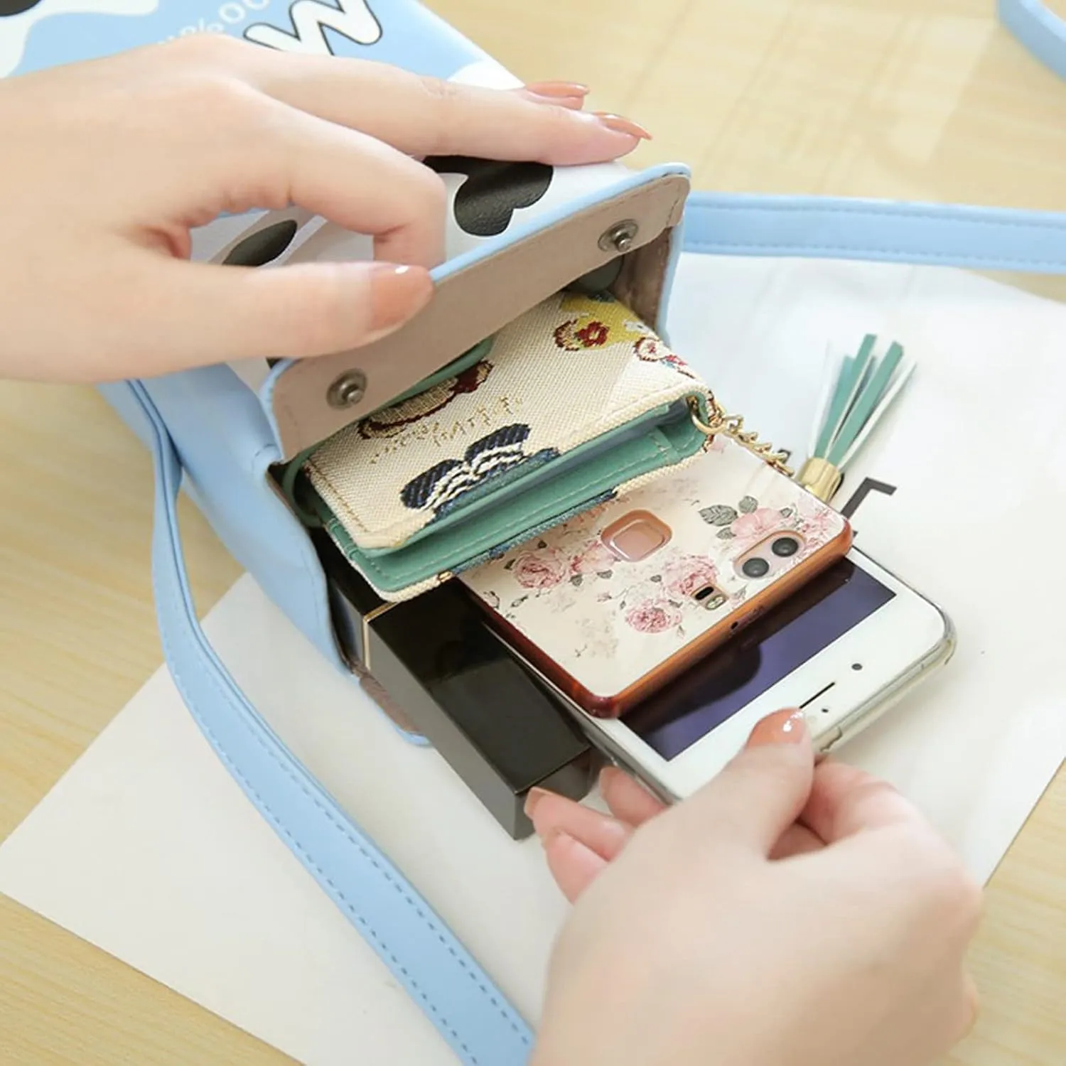 Milk Box Cross Body Shoulder Bag Phone Wallet for Women, Cute Fruits Banana Strawberry Fashion Casual Printed Purse