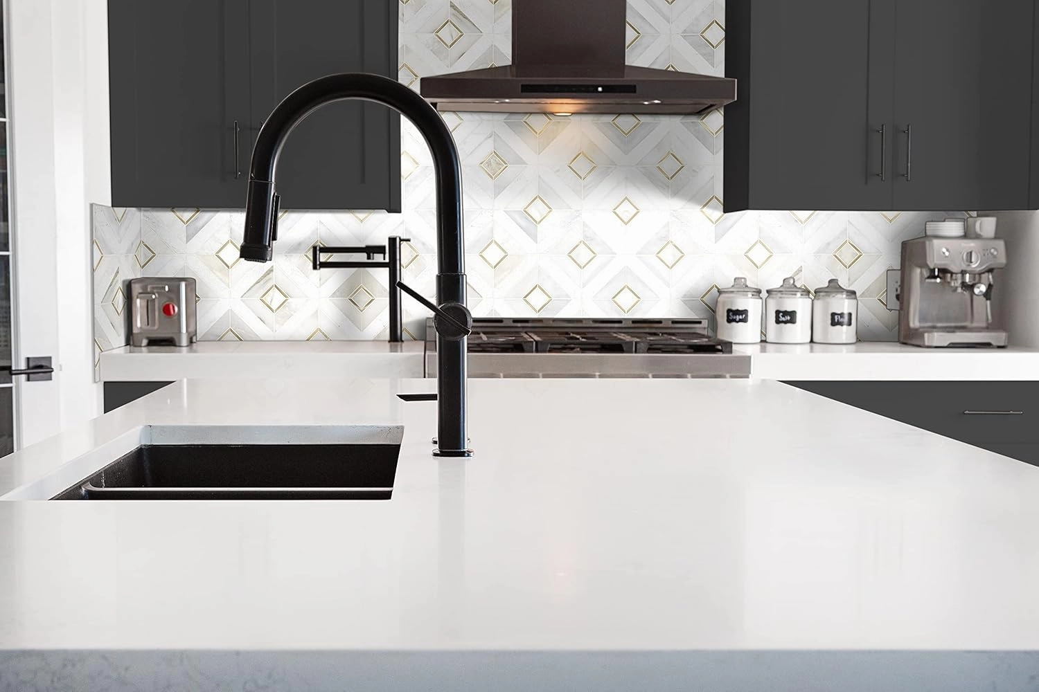 MSI Verona Gold Pattern x 11.85 in. Marble Mesh-Mounted Mosaic Wall Bathroom, Floor, Kitchen Backsplash and Countertop Tile Geometric, Gray, White, 9 Square Feet
