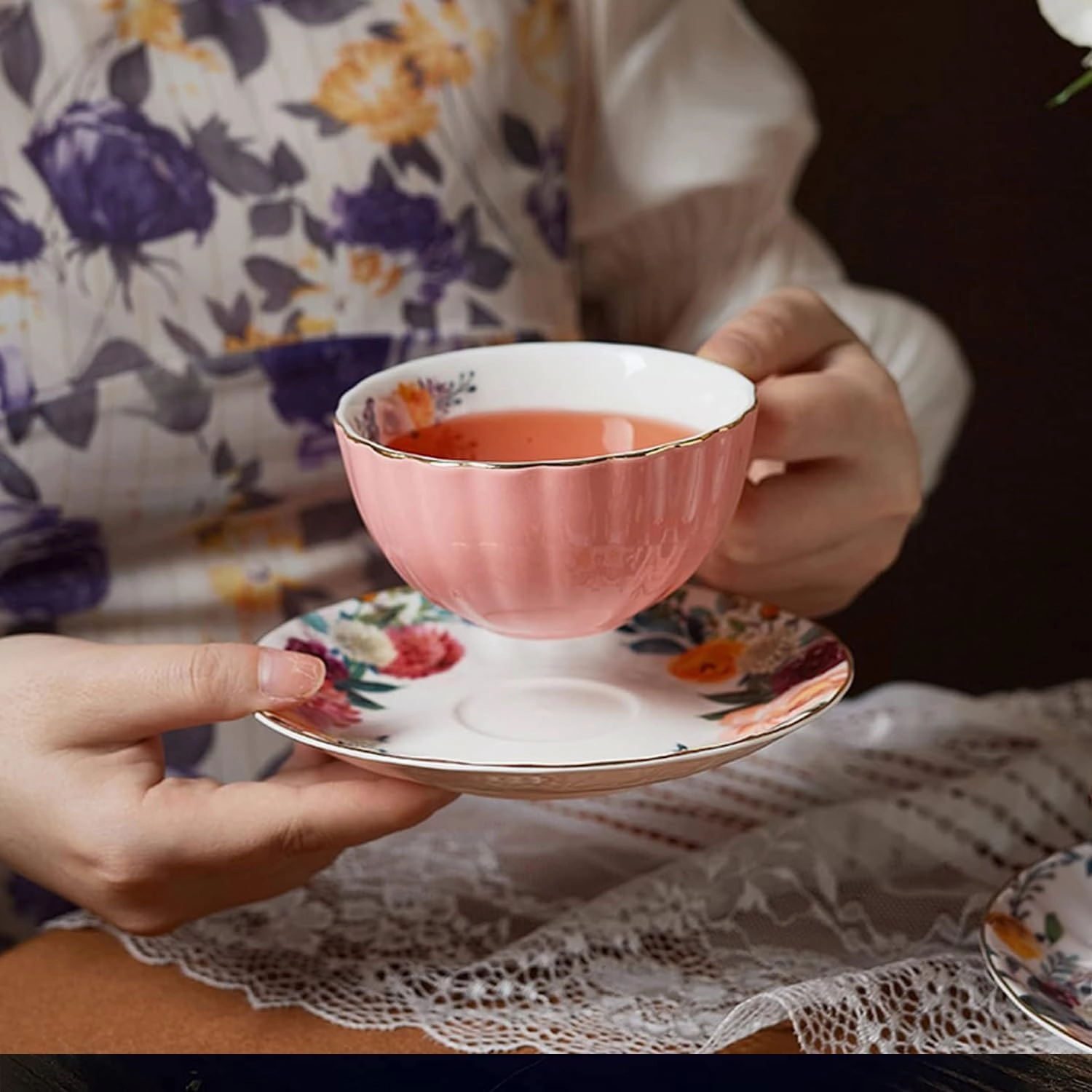 ONEUSTAR Tea Cup and Saucer Set for 1 Bone China English Tea Cup with Spoon Floral Teacup 8 oz British Coffee Latte Mug for Mother's Day Gifts, Pink