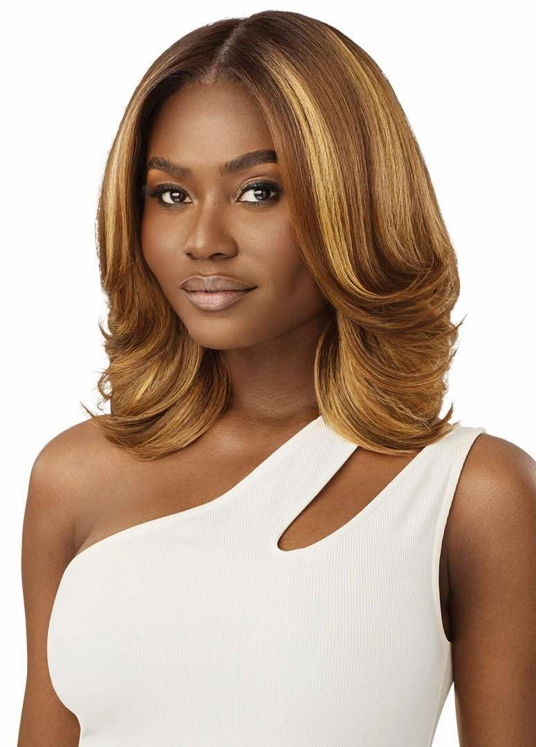 Outre Lace Front Wig - Perfect Hair Line 13X4 - Milani (DR4/CHOCOLATE GOLD)
