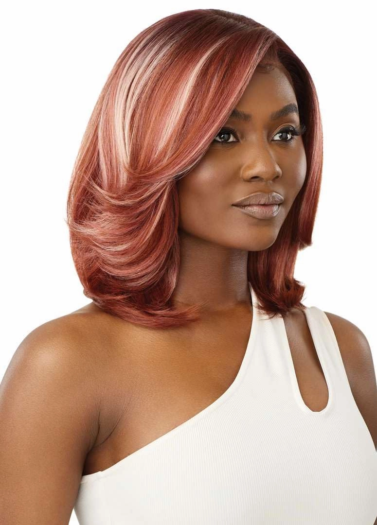 Outre Lace Front Wig - Perfect Hair Line 13X4 - Milani (DR4/CHOCOLATE GOLD)