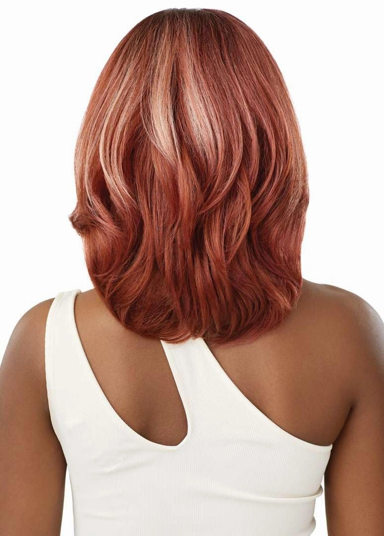 Outre Lace Front Wig - Perfect Hair Line 13X4 - Milani (DR4/CHOCOLATE GOLD)