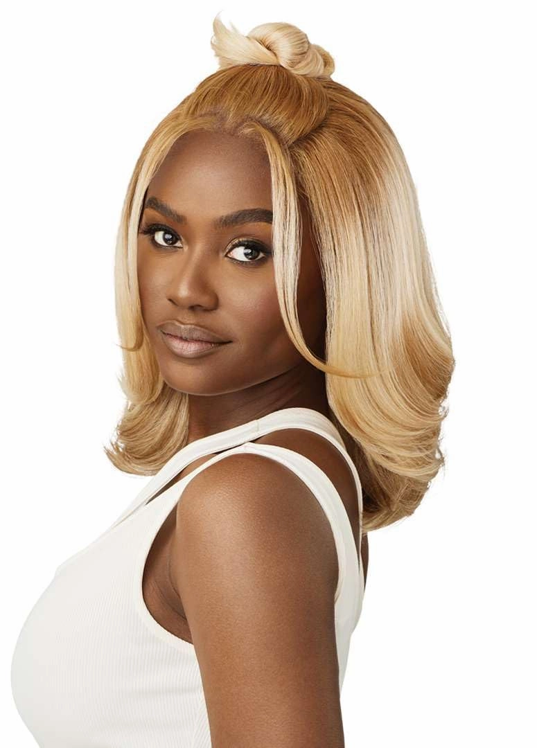 Outre Lace Front Wig - Perfect Hair Line 13X4 - Milani (DR4/CHOCOLATE GOLD)