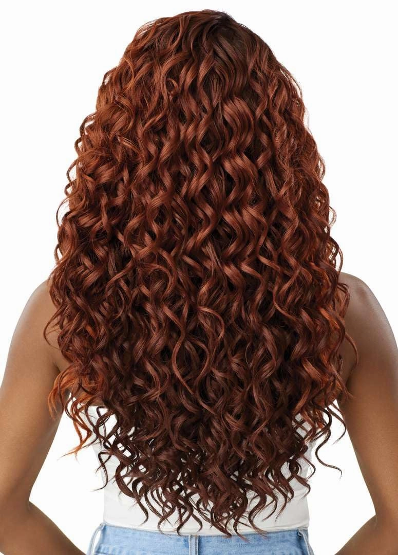 Outre Lace Front Wig - Perfect Hair Line 13X6 - Esmera (DR4/CHOCOLATE GOLD)