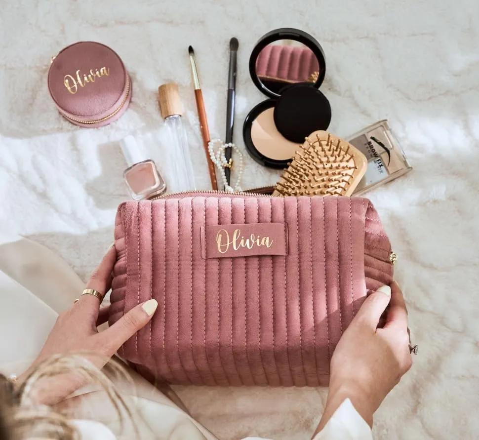 Personalized Makeup Bag Custom Cosmetic Bag with Letter Initial Name Monogrammed,Customized Velvet Quilted Pouch Preppy Patch Chenille Accessories Travel Organizer Bag to Store Toiletries,Brushes