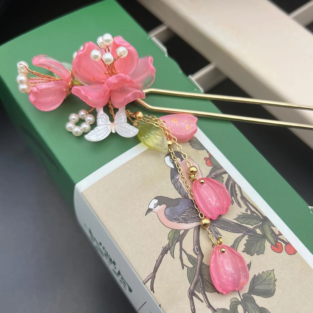 Pink Hydrangea with Pearl Tassels Chinese Hanfu Hair Clip Hair Accessories for Women Girls Long Hair (Hydrangea)