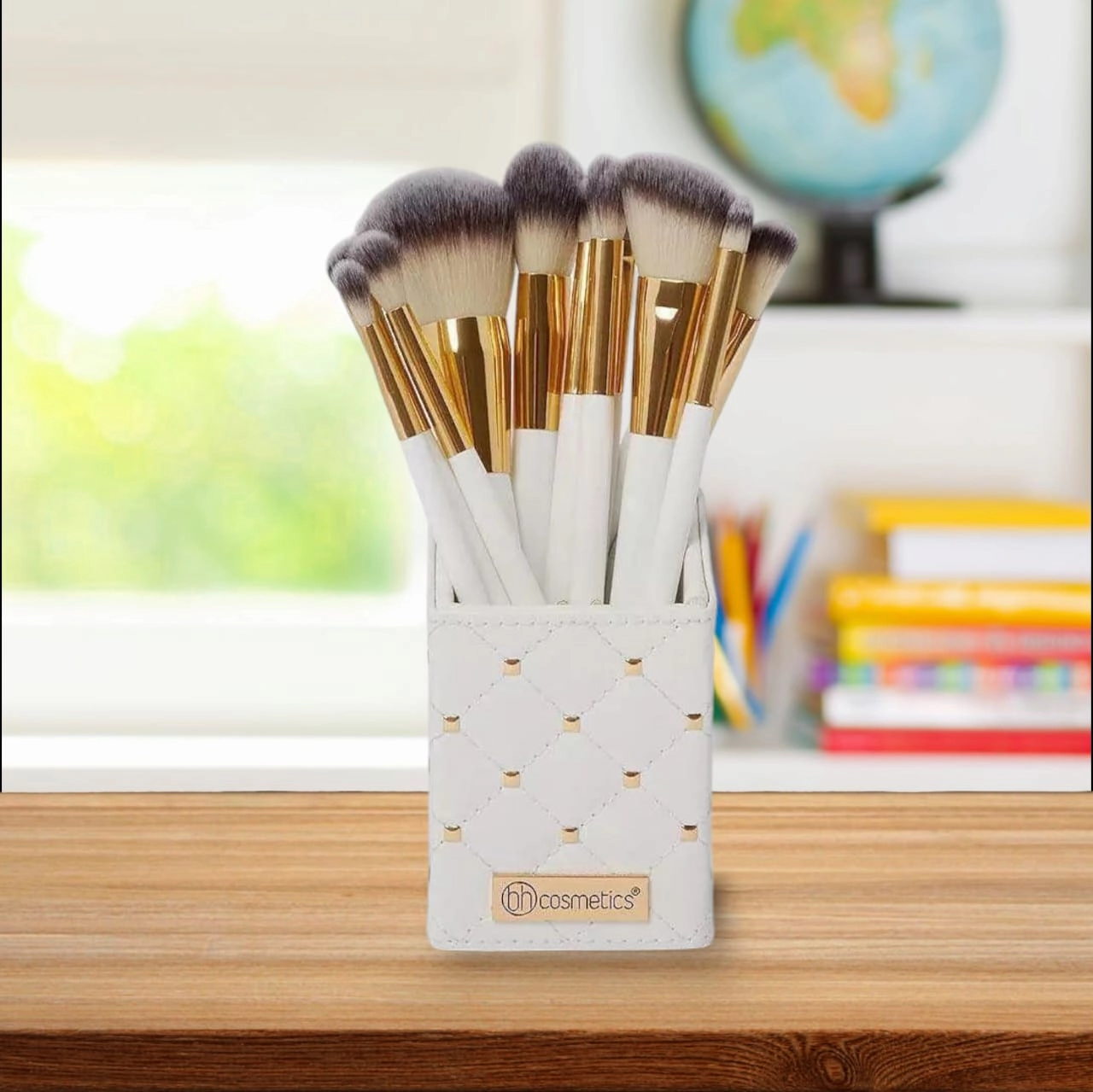 Set Piece a Sophisticated Brush Verified secure Brush 12 Stand with