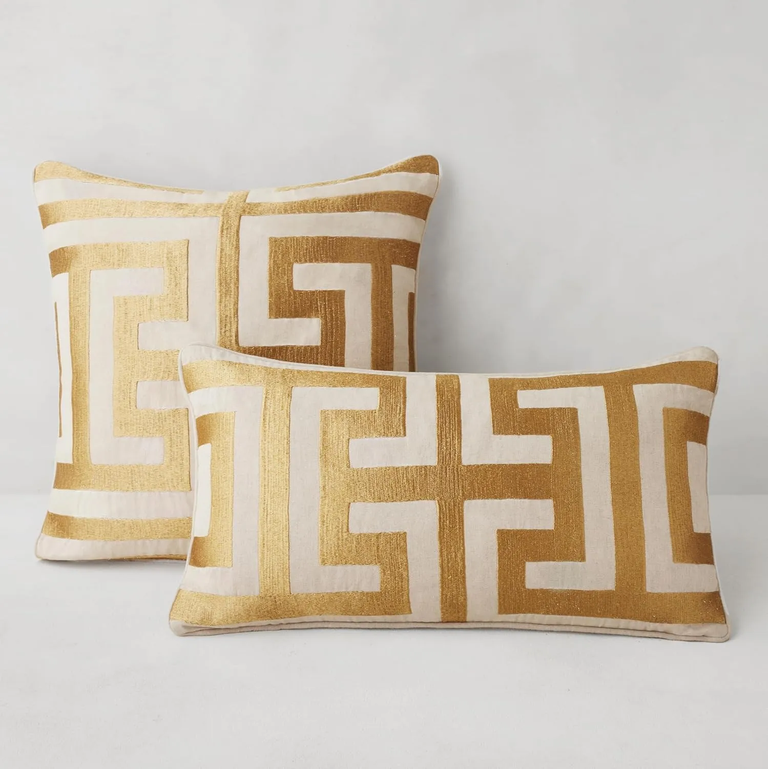 Z Gallerie Soft Throw Pillow, Linen Decorative Cushion for Sofa Bedroom Living car, 22" x 22", White and Gold